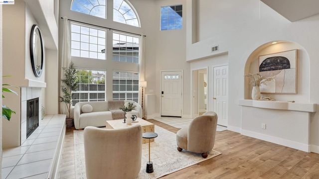 5197 Rose Way, Union City, CA 94587