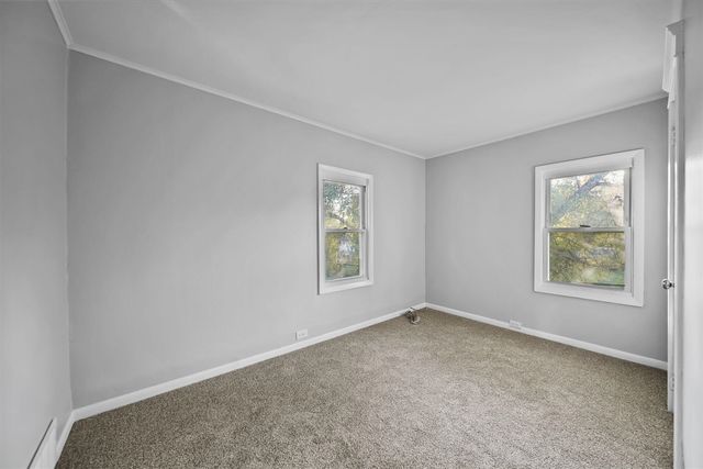 521 Oakhill Avenue, Jackson, MI 49201