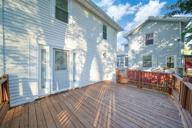 521 Oakhill Avenue, Jackson, MI 49201