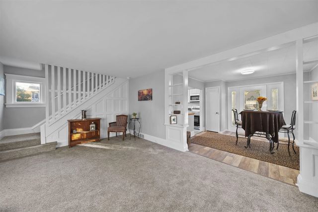 521 Oakhill Avenue, Jackson, MI 49201