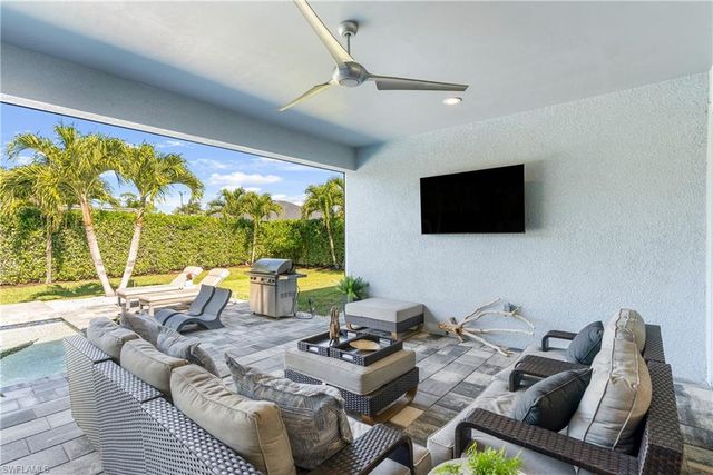 29 JOHNNYCAKE DR, Naples, FL 34110