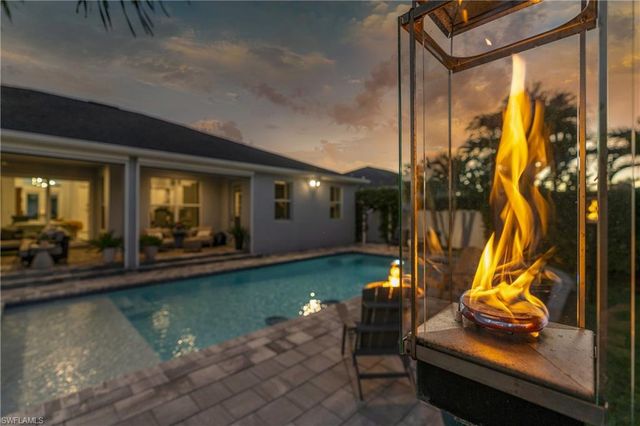 29 JOHNNYCAKE DR, Naples, FL 34110