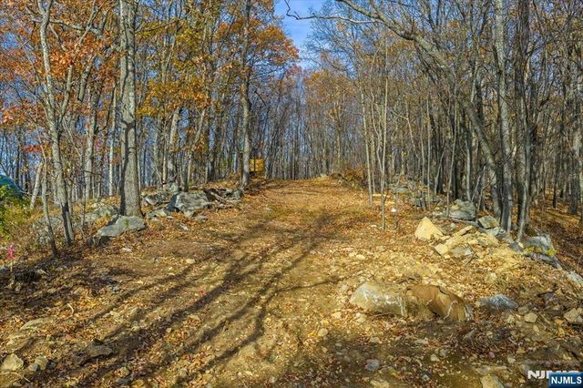 183 Valley View Drive, Rockaway Township, NJ 07866