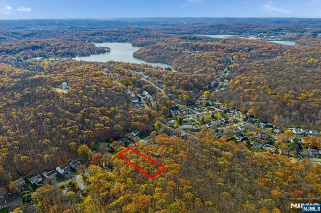 183 Valley View Drive, Rockaway Township, NJ 07866