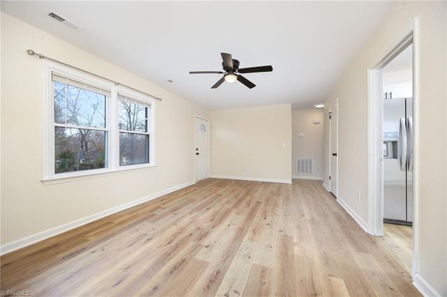 5904 Sprucepine Drive, Winston-salem, NC 27105