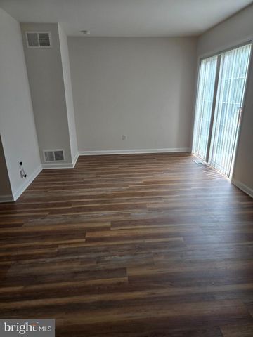 15 PEMBERTON ST, Pemberton, NJ 08068