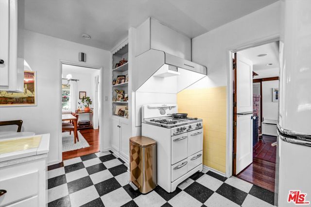 3830 Vineland Avenue, Studio City (los Angeles), CA 91604