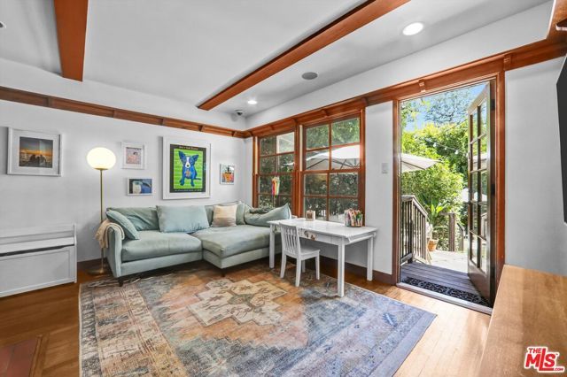 3830 Vineland Avenue, Studio City (los Angeles), CA 91604