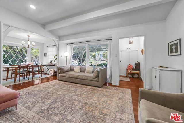 3830 Vineland Avenue, Studio City (los Angeles), CA 91604