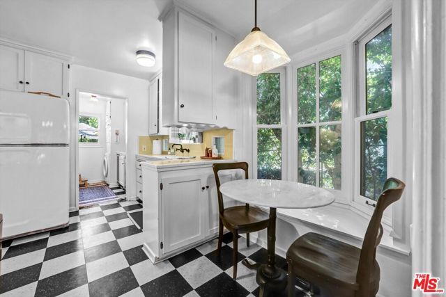 3830 Vineland Avenue, Studio City (los Angeles), CA 91604