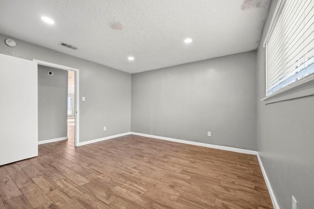 16027 Brimfield Drive, Houston, TX 77082