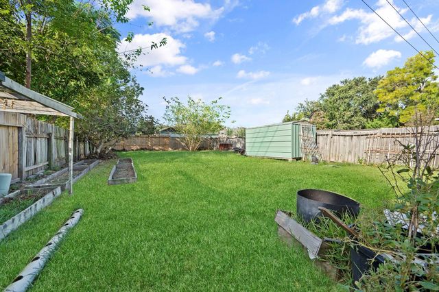 16027 Brimfield Drive, Houston, TX 77082
