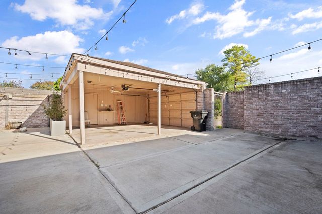 16027 Brimfield Drive, Houston, TX 77082