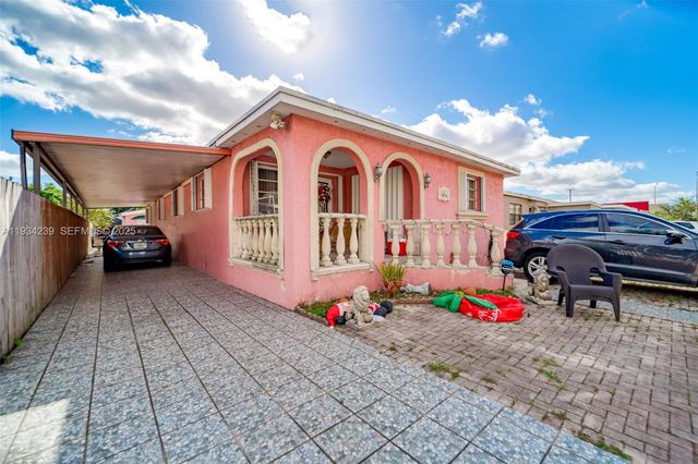 854 E 24th St, Hialeah, FL 33013