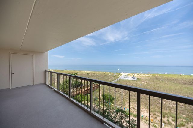 100 Lake Shore Drive 204, Michigan City, IN 46360