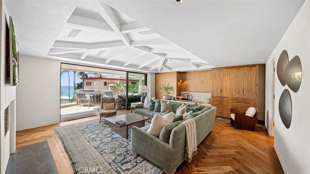 27 Emerald Bay, Laguna Beach, CA 92651