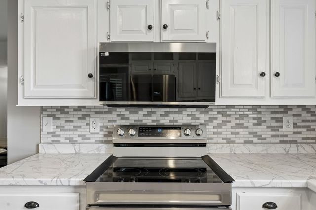 240 Crestview Dr, Lewisburg, TN 37091