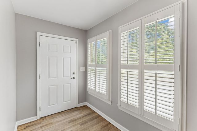 240 Crestview Dr, Lewisburg, TN 37091