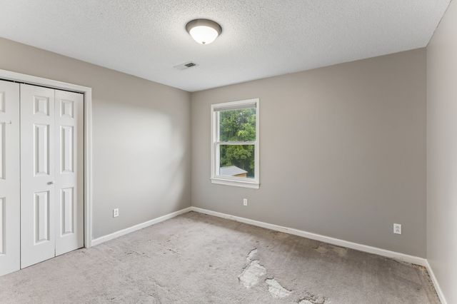240 Crestview Dr, Lewisburg, TN 37091