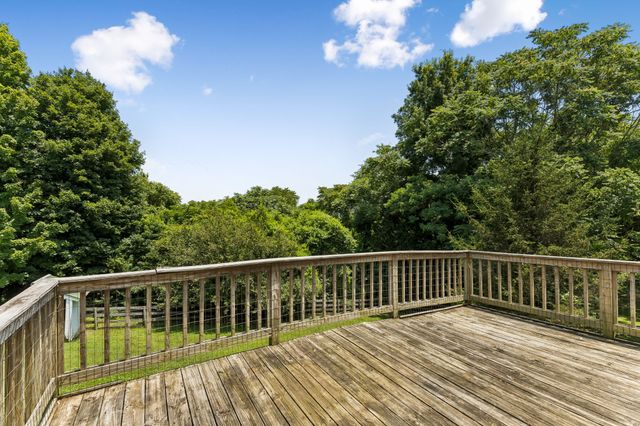 240 Crestview Dr, Lewisburg, TN 37091
