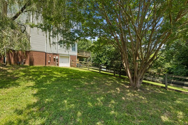 240 Crestview Dr, Lewisburg, TN 37091