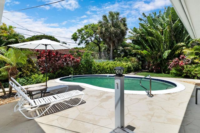 3240 Lakeview Drive, Pompano Beach, FL 33062