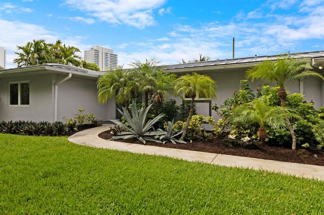 3240 Lakeview Drive, Pompano Beach, FL 33062