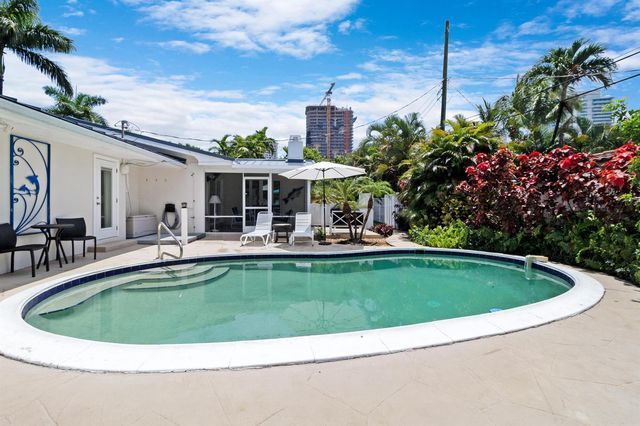 3240 Lakeview Drive, Pompano Beach, FL 33062