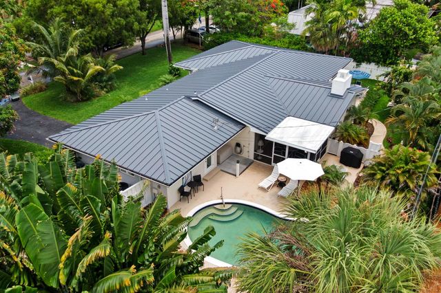 3240 Lakeview Drive, Pompano Beach, FL 33062