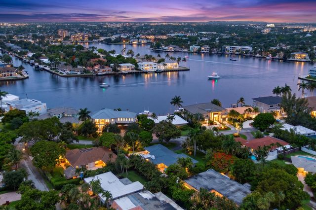 3240 Lakeview Drive, Pompano Beach, FL 33062