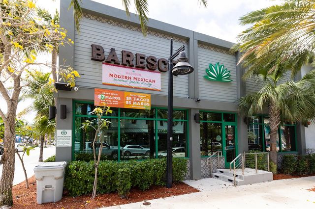 3240 Lakeview Drive, Pompano Beach, FL 33062
