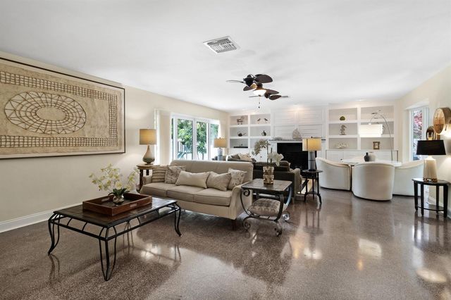 3240 Lakeview Drive, Pompano Beach, FL 33062