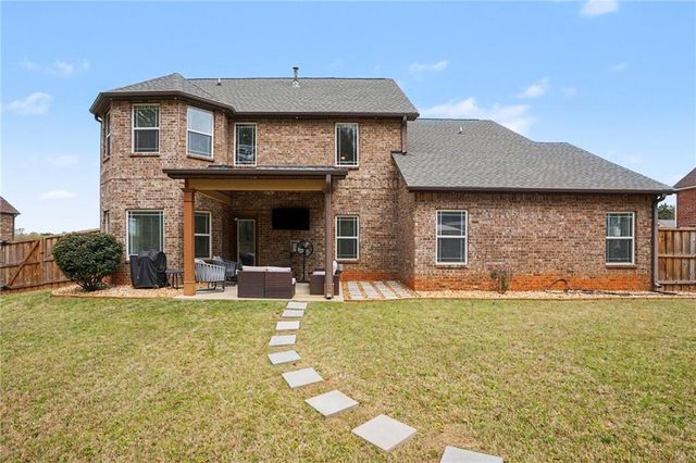 197 Tapestry Drive, Mcdonough, GA 30252