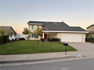 1127 Via Santiago, Corona, CA 92882