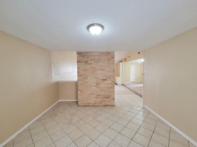 2710 Quail Creek Drive, Missouri City, TX 77459