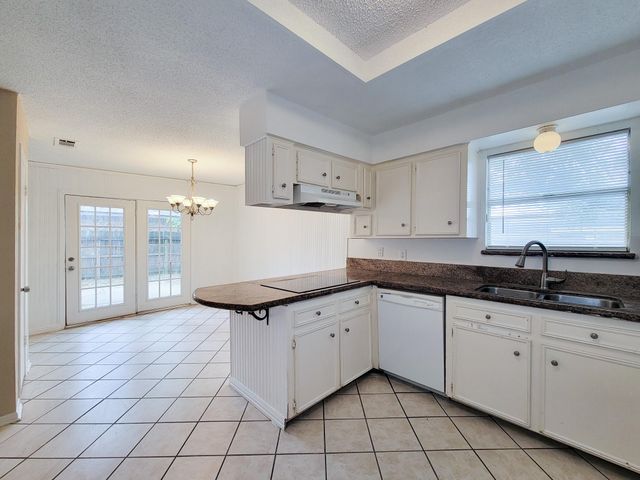 2710 Quail Creek Drive, Missouri City, TX 77459