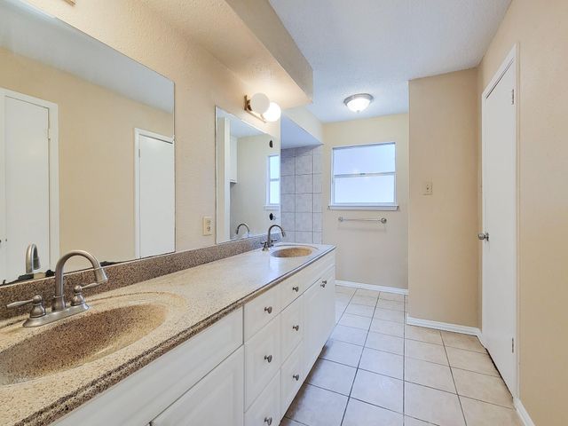 2710 Quail Creek Drive, Missouri City, TX 77459