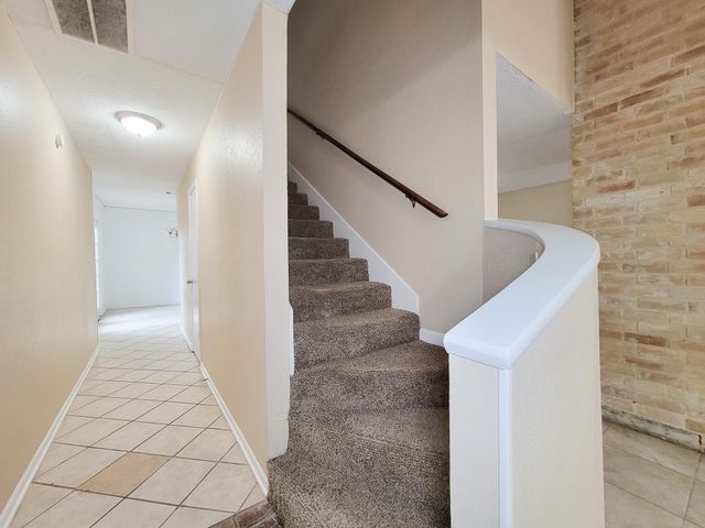 2710 Quail Creek Drive, Missouri City, TX 77459
