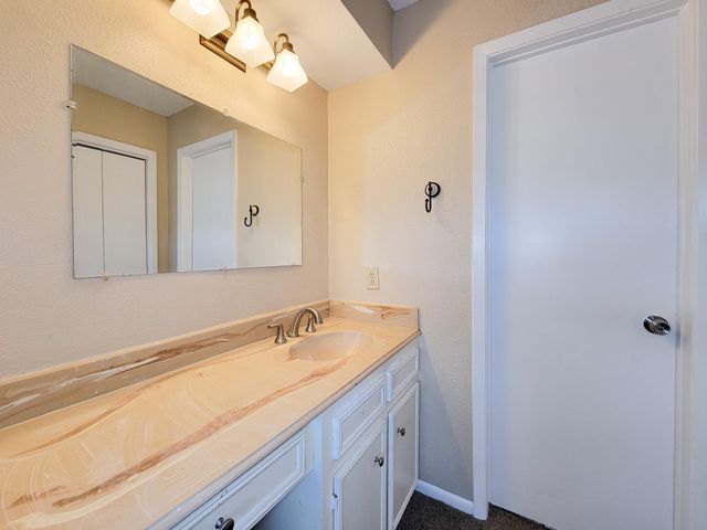 2710 Quail Creek Drive, Missouri City, TX 77459