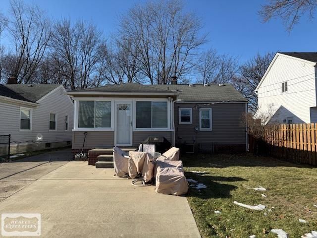 637 S Kenwood Avenue, Royal Oak, MI 48067