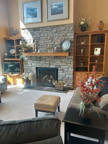 3506 W Eagle Ridge Dr, Willmar, MN 56201