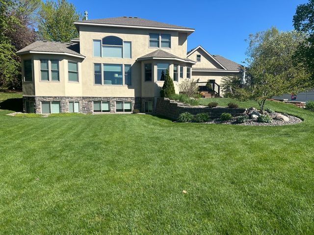 3506 W Eagle Ridge Dr, Willmar, MN 56201