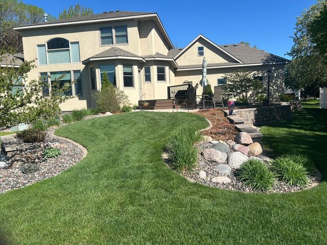3506 W Eagle Ridge Dr, Willmar, MN 56201