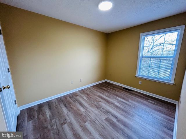 140 LEXINGTON CT, Stephens City, VA 22655