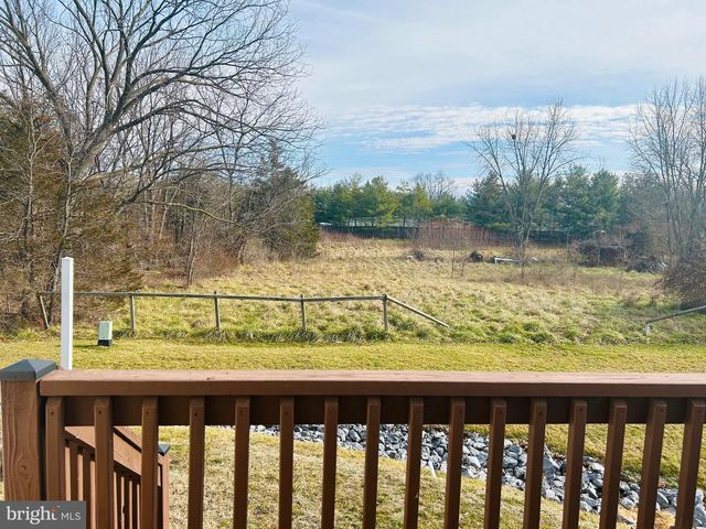 140 LEXINGTON CT, Stephens City, VA 22655