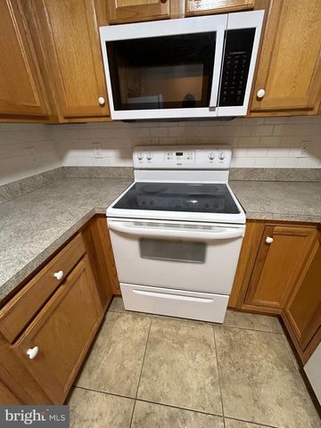 140 LEXINGTON CT, Stephens City, VA 22655