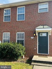 140 LEXINGTON CT, Stephens City, VA 22655