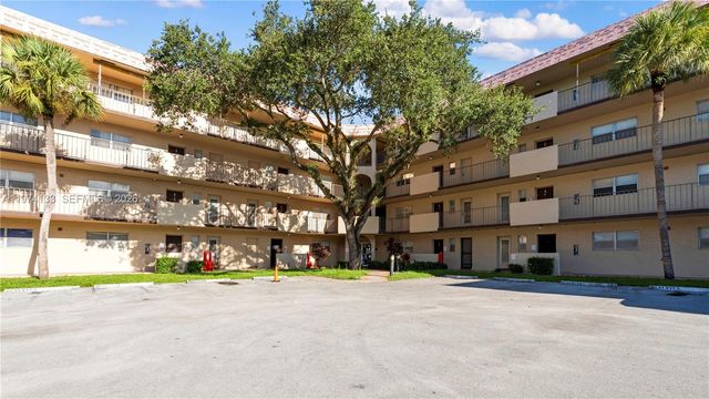 6301 N Falls Cir Dr 206, Lauderhill, FL 33319