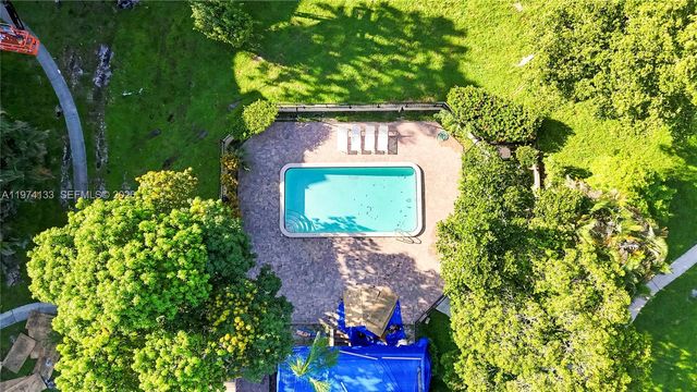 6301 N Falls Cir Dr 206, Lauderhill, FL 33319