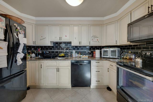 162 Woodland Avenue, New Rochelle, NY 10805